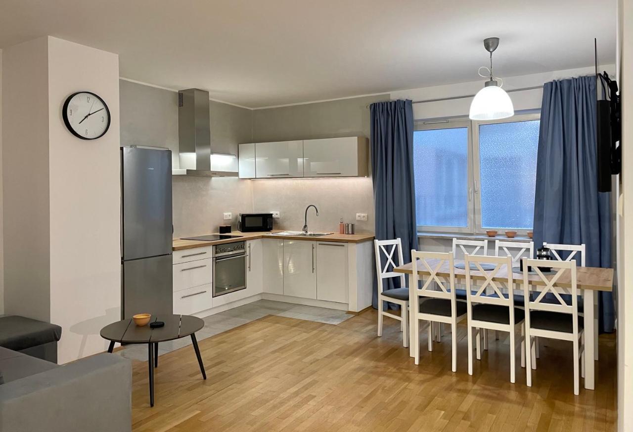 Apartament Przy Atrium Okolice Stacji Metra Rondo Onz วอร์ซอ ภายนอก รูปภาพ
